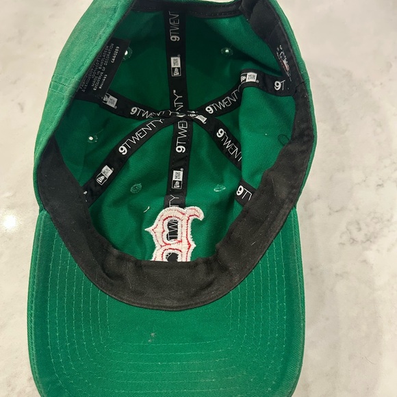 New Era Green and Red Boston Redsox  Baseball Cap Hat - Picture 3 of 6